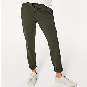 On The Fly Pant 🍀